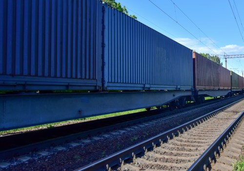 What Businesses Should Know Before Choosing Rail Freight